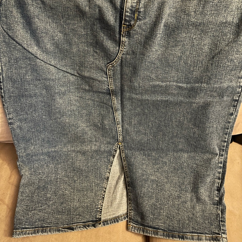 Banana Republic Denim Skirt 20 Tall Slit Straight Stretch Pencil NWT